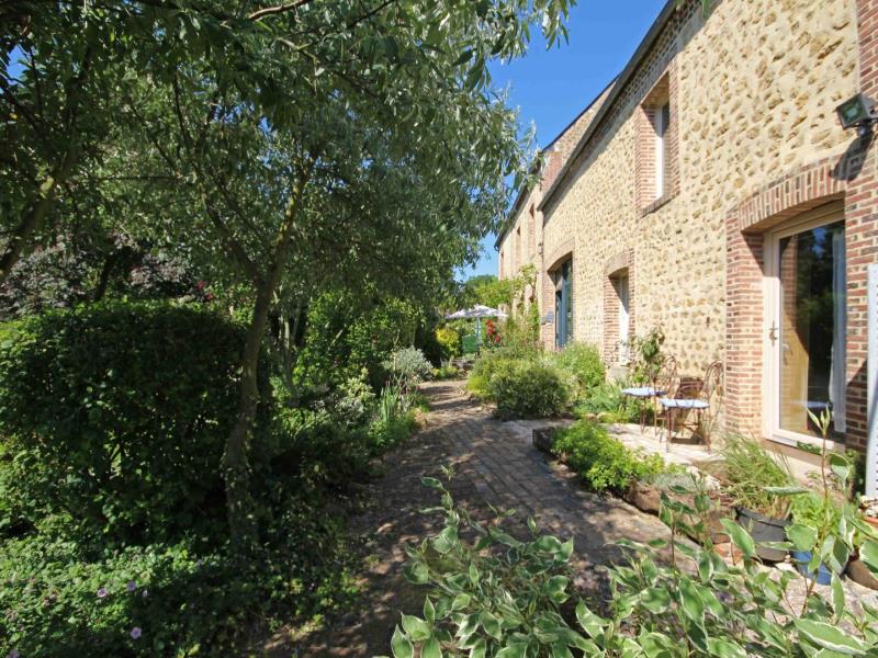 Chambres d’hôtes “Au Jardin des Violettes”