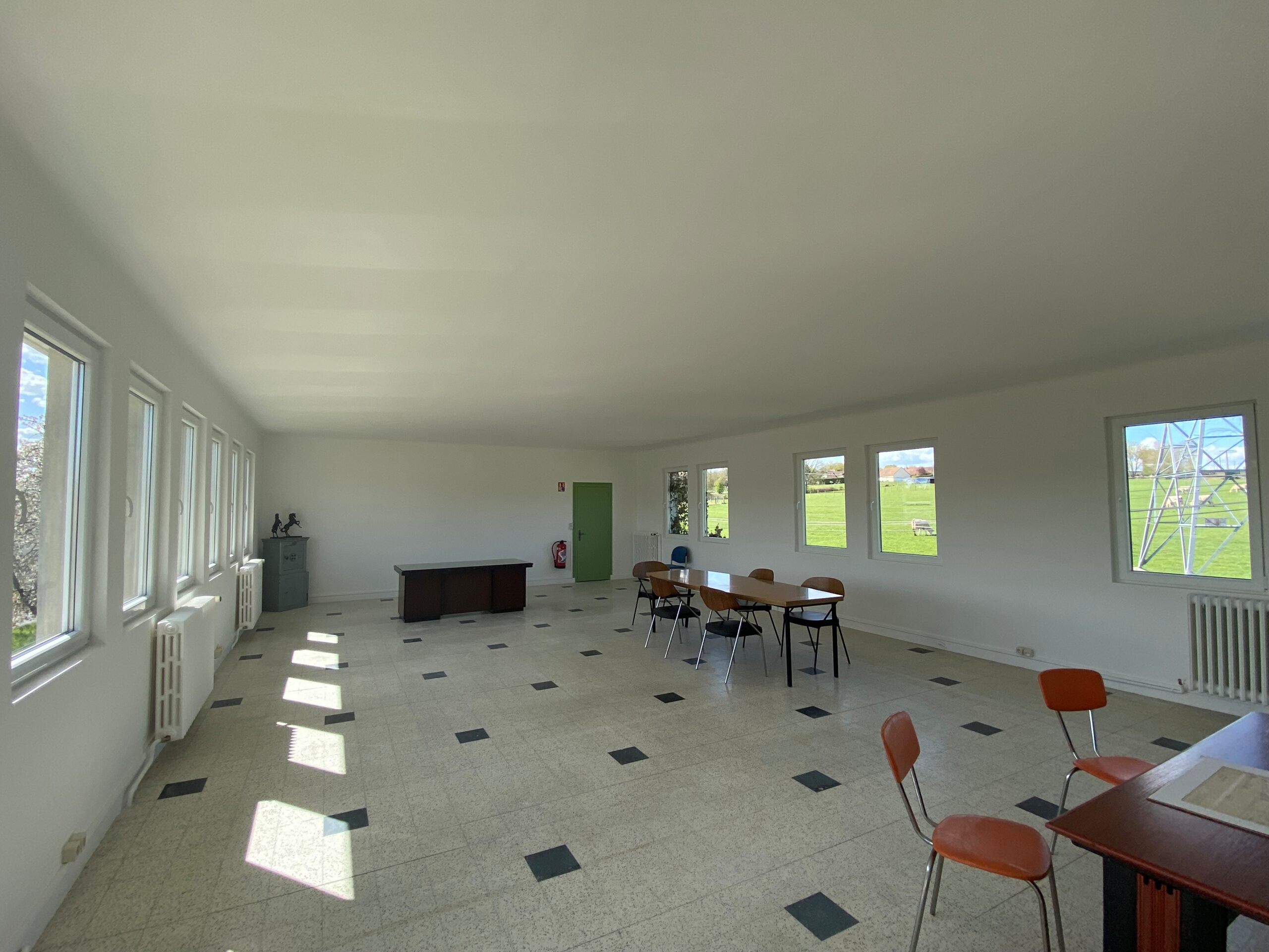SALLE REUNION scaled